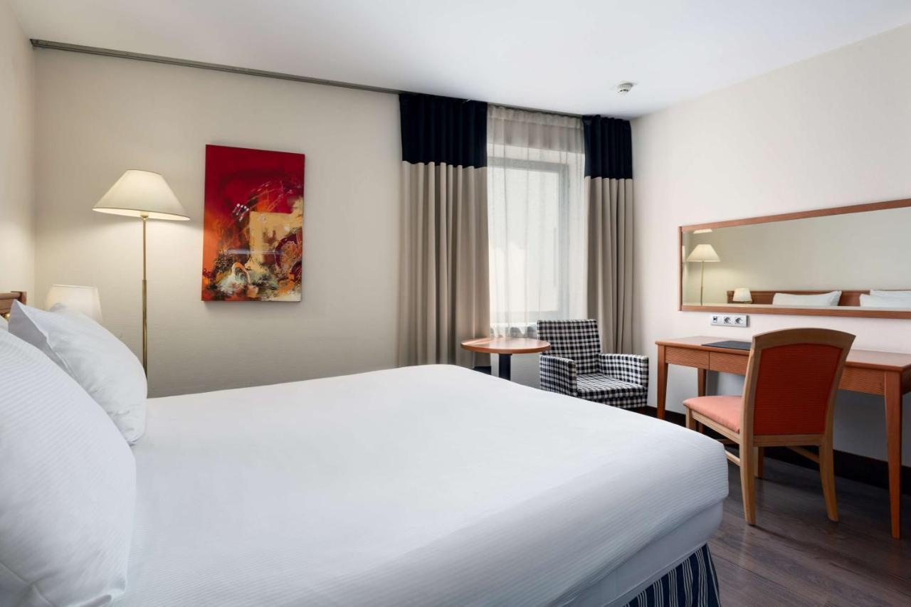 Hotel Nh Gent Sint Pieters Extérieur photo