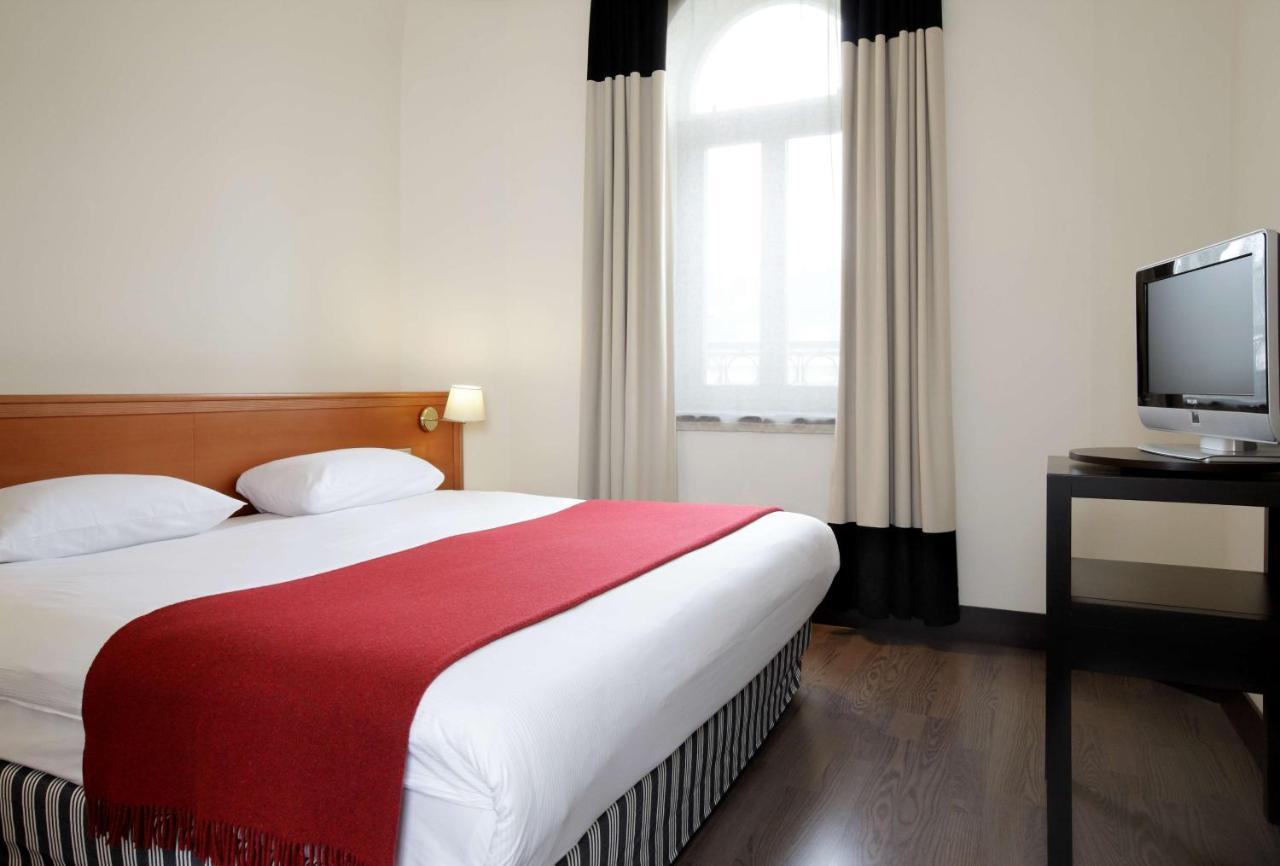 Hotel Nh Gent Sint Pieters Extérieur photo